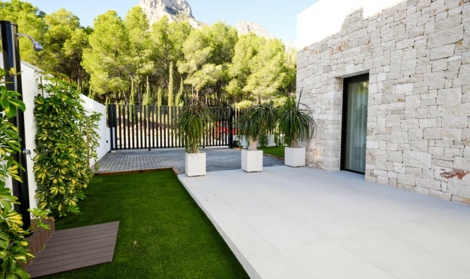 Resale - House -
Polop