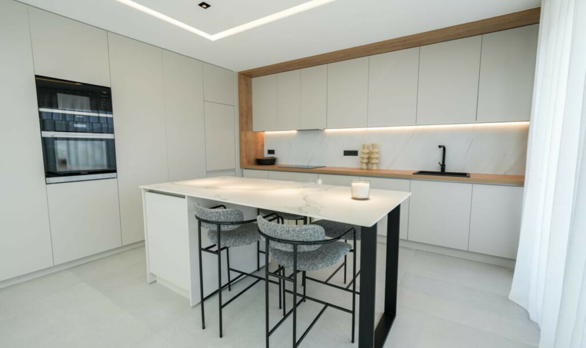 Resale - House -
Polop
