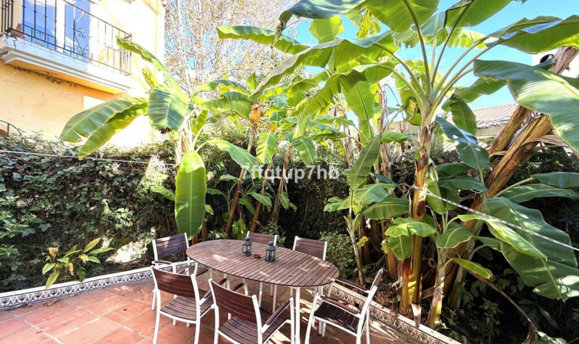 Resale - House -
Puerto Banús