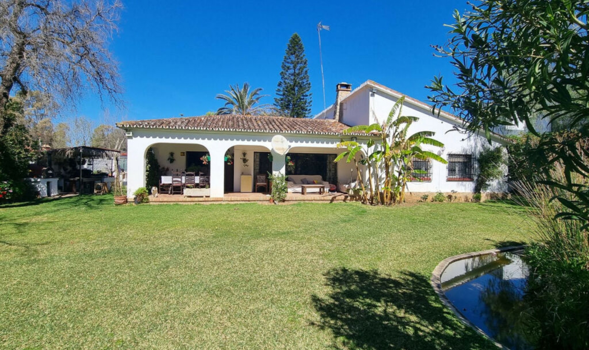 Resale - House -
Puerto Banús