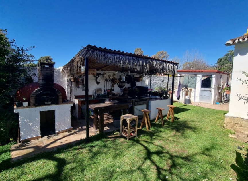Resale - House -
Puerto Banús