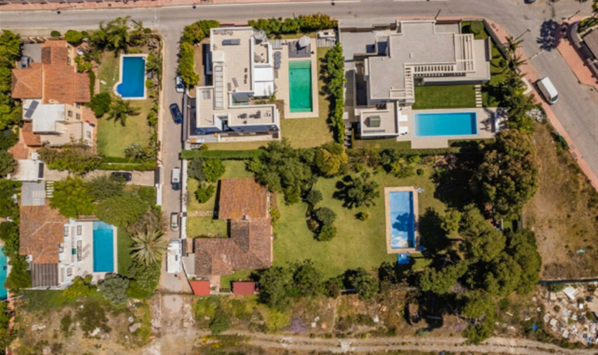 Resale - House -
Puerto Banús