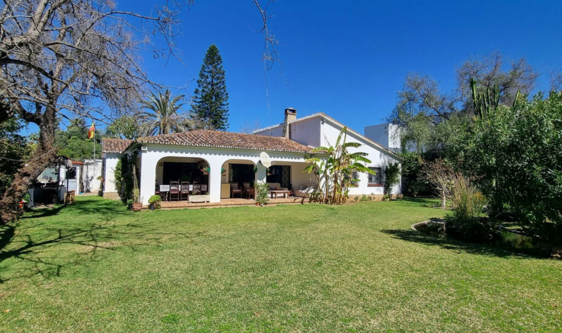 Resale - House -
Puerto Banús