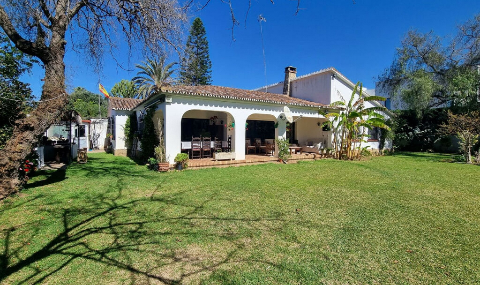 Resale - House -
Puerto Banús