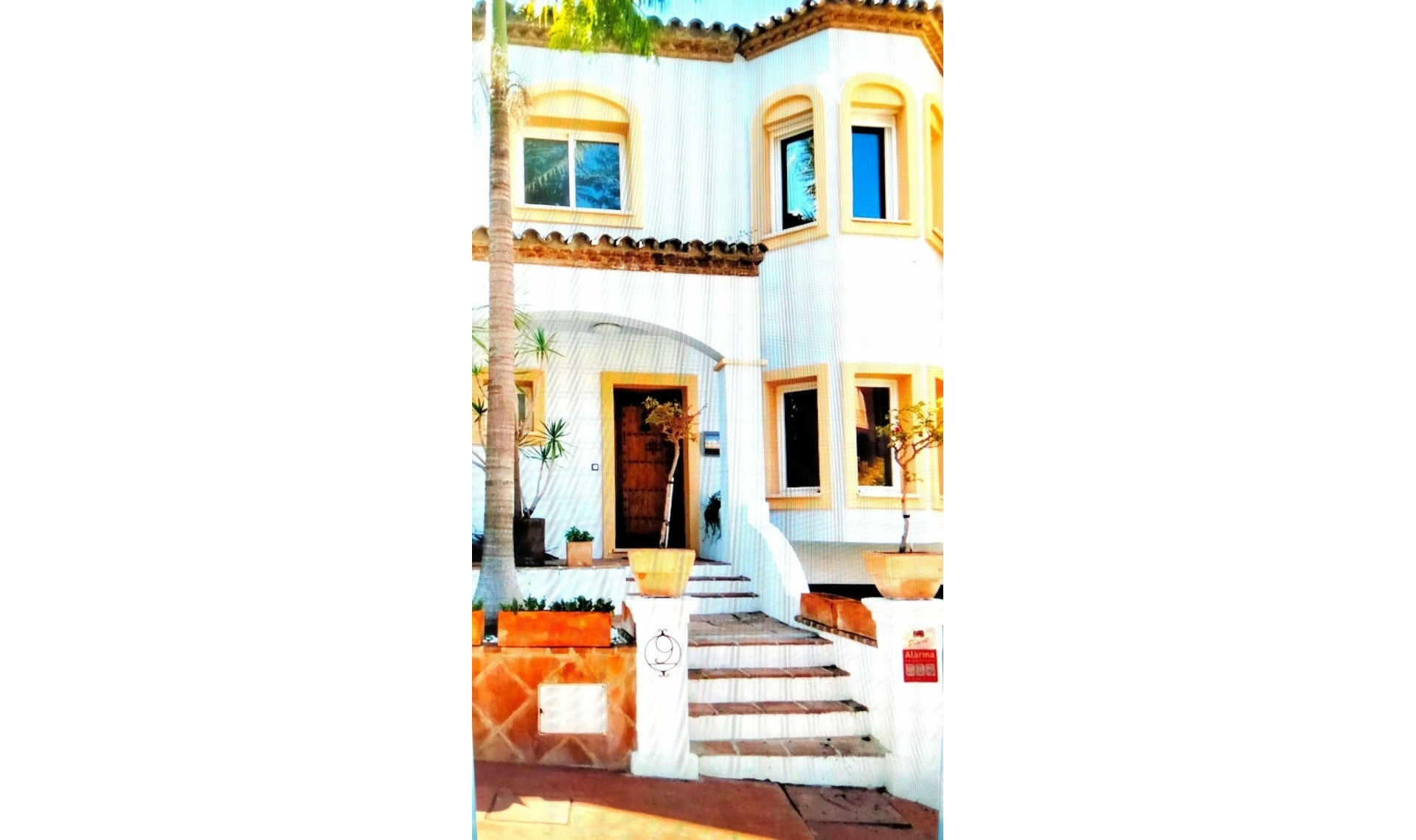 Resale - House -
Puerto Banús