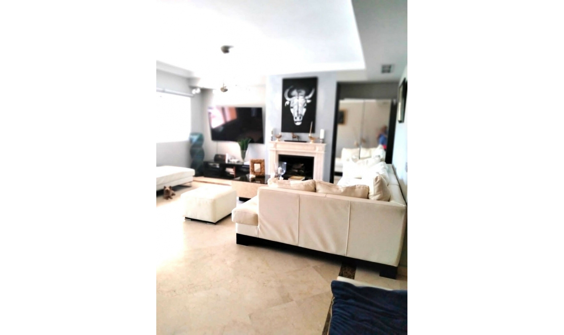 Resale - House -
Puerto Banús
