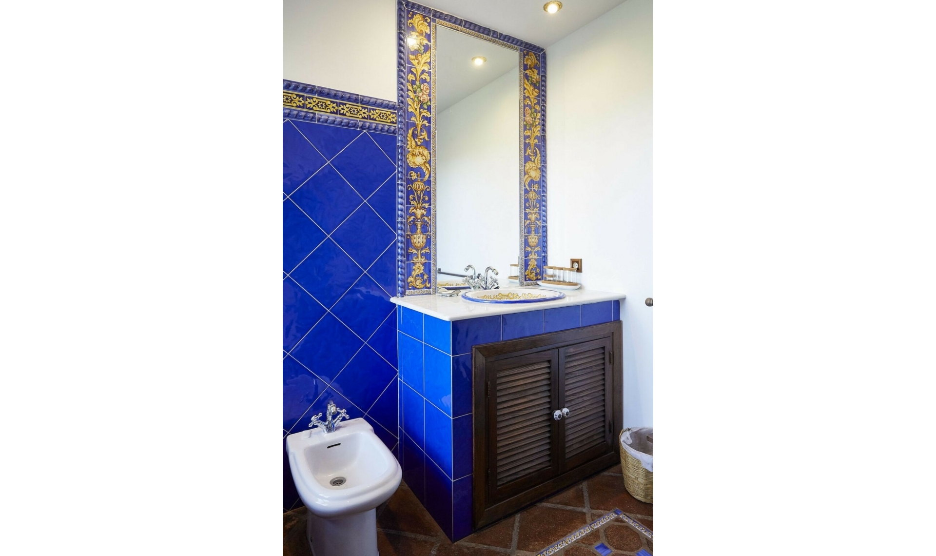 Resale - House -
Puerto Banús