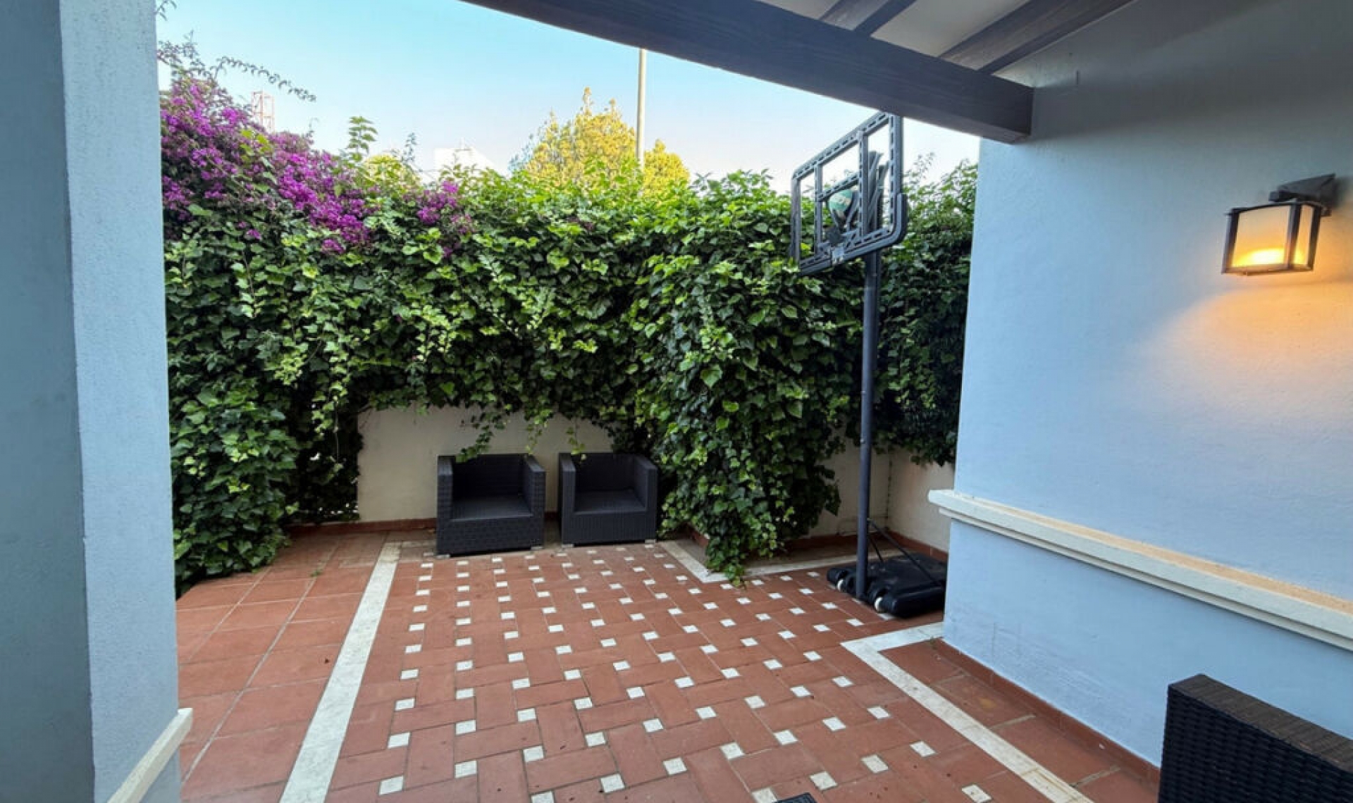 Resale - House -
Puerto Banús