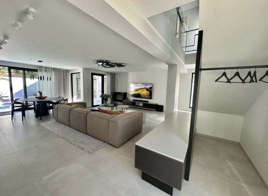 Resale - House -
Puerto Banús