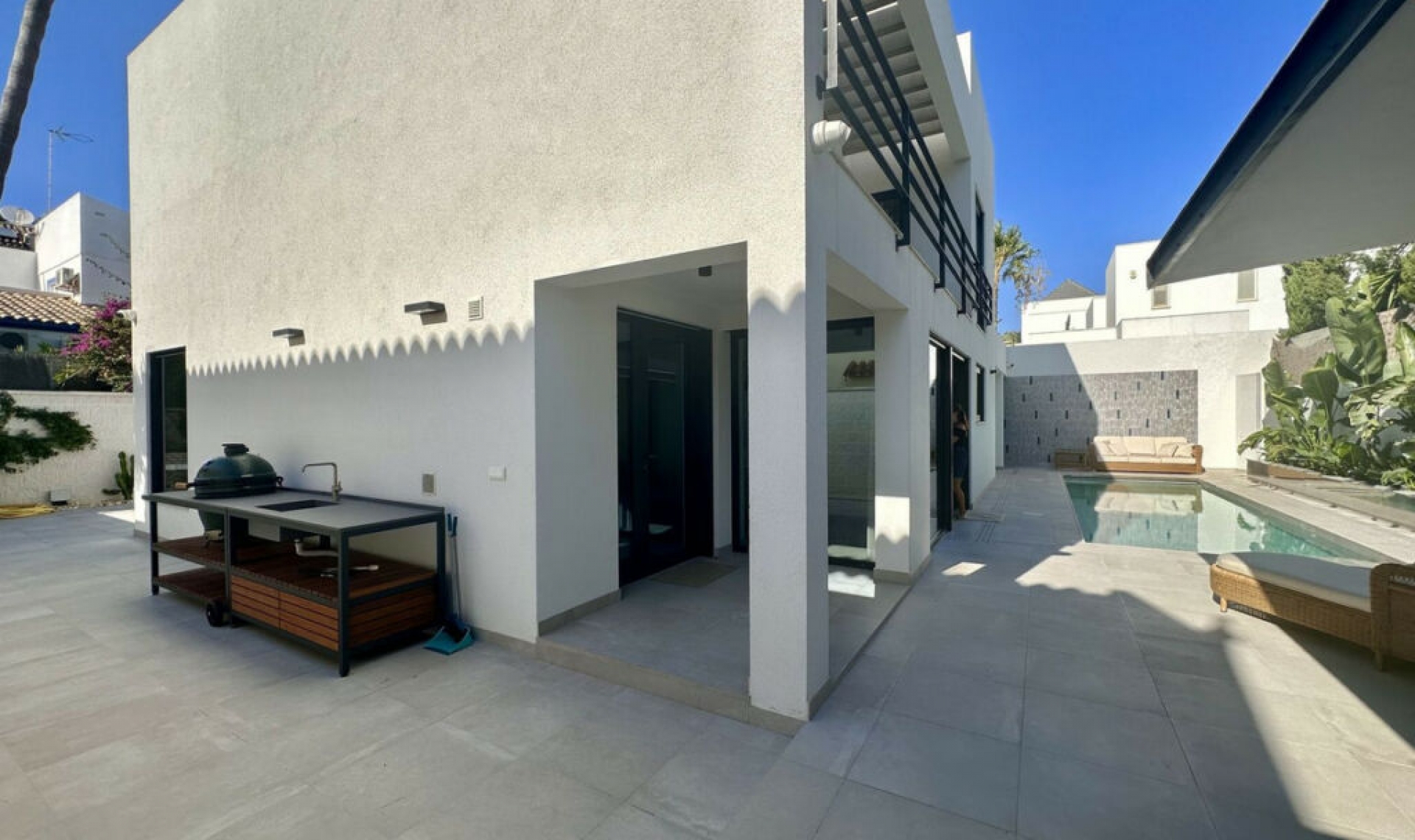 Resale - House -
Puerto Banús
