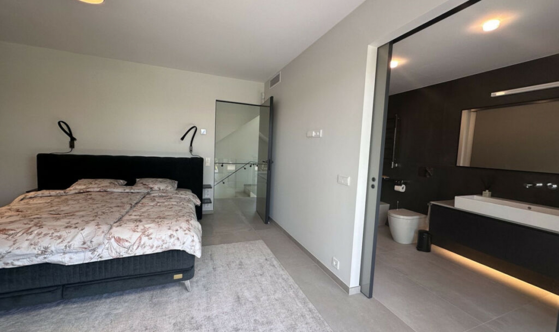 Resale - House -
Puerto Banús