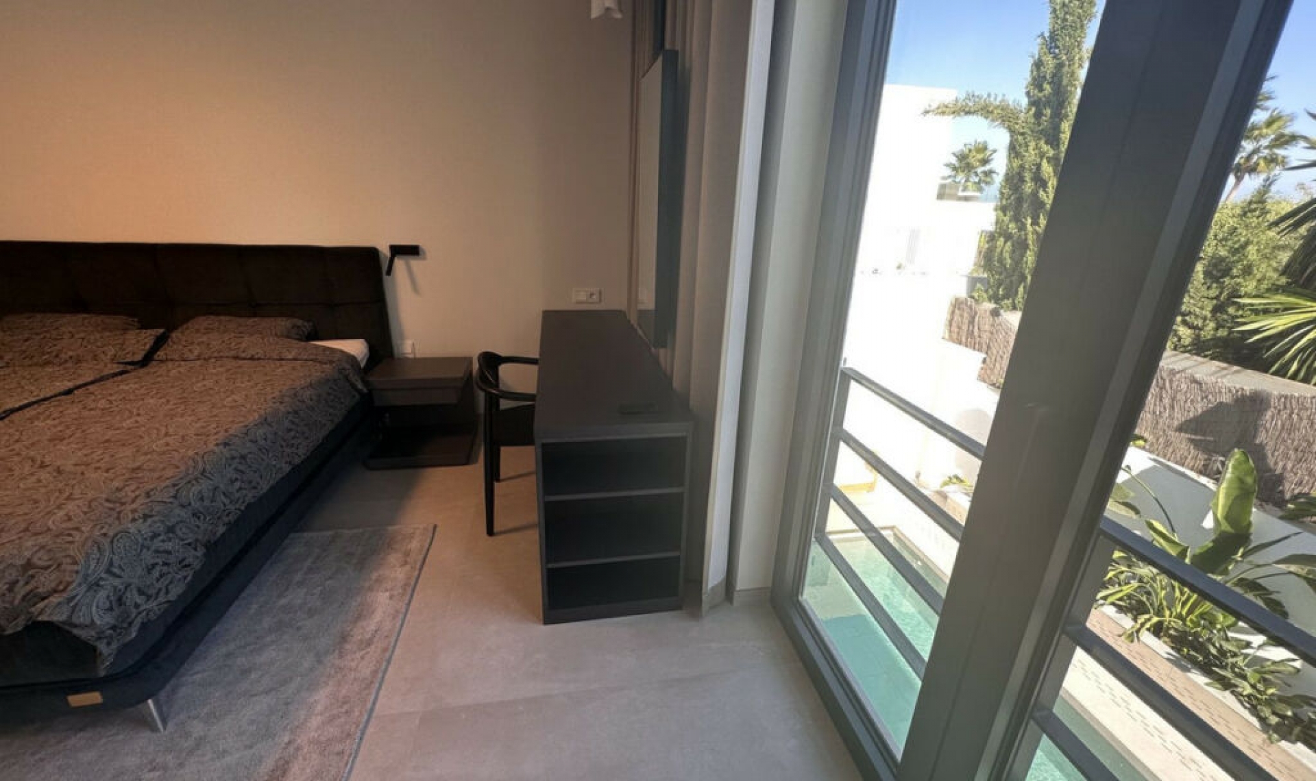 Resale - House -
Puerto Banús