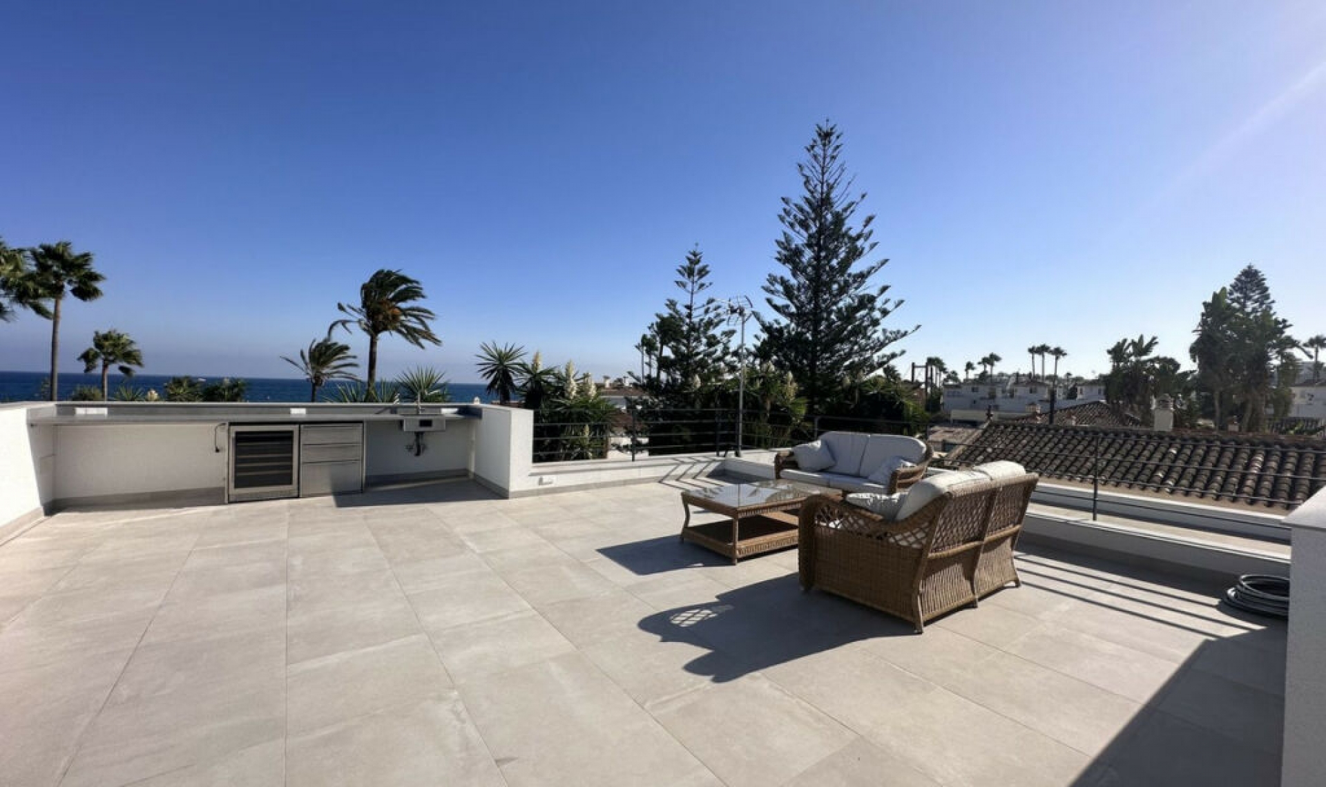 Resale - House -
Puerto Banús