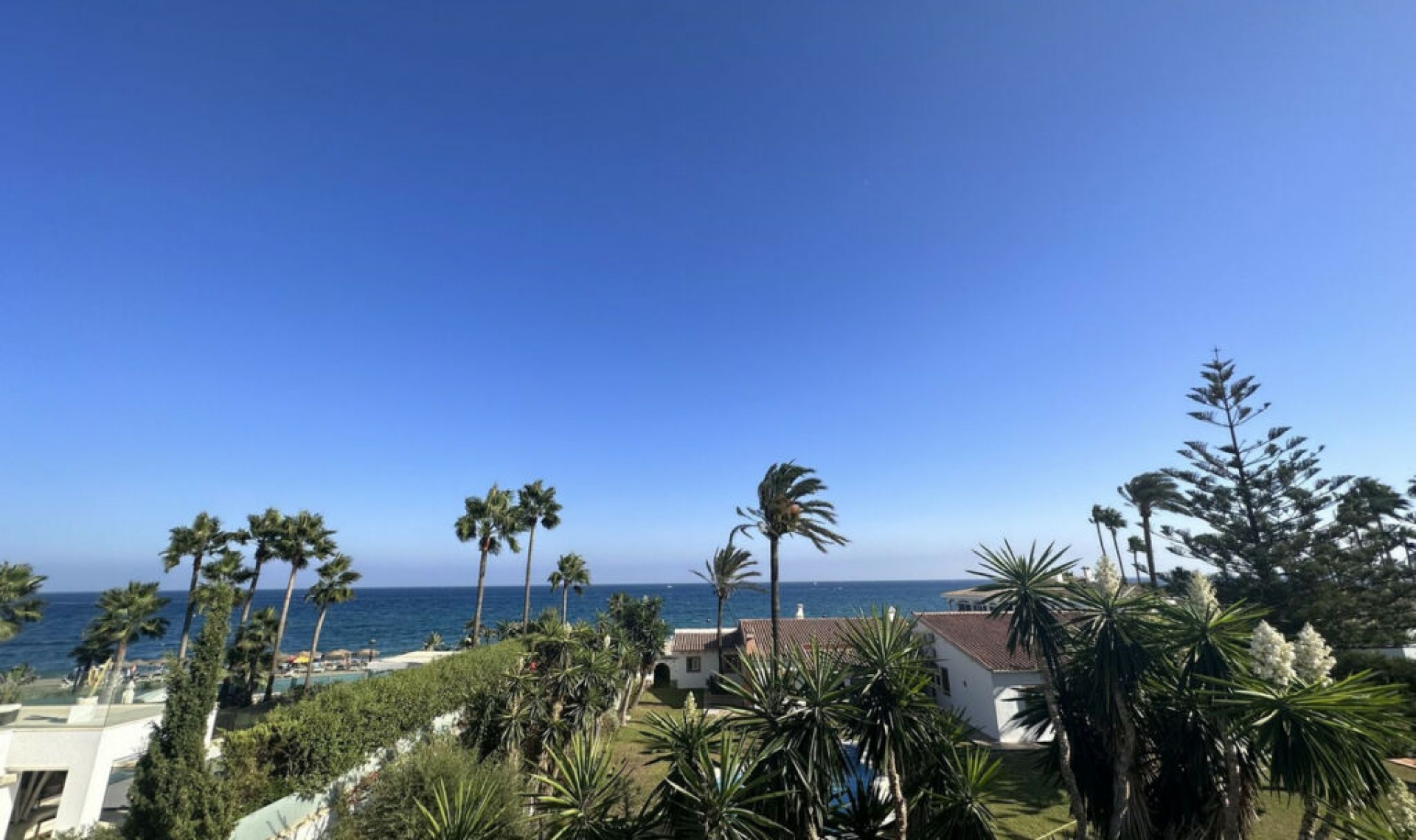 Resale - House -
Puerto Banús
