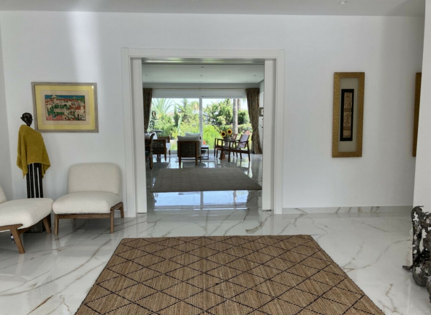 Resale - House -
Puerto Banús