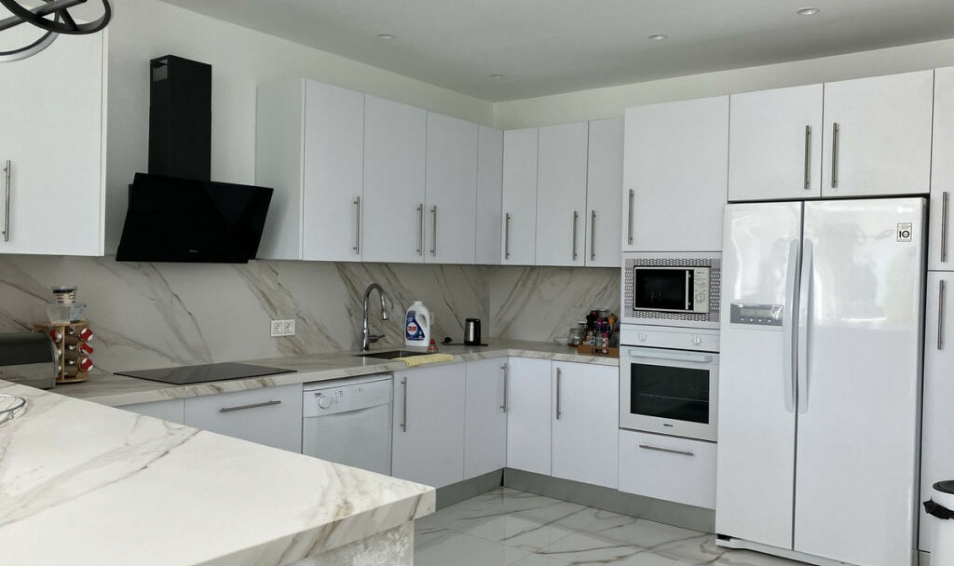 Resale - House -
Puerto Banús