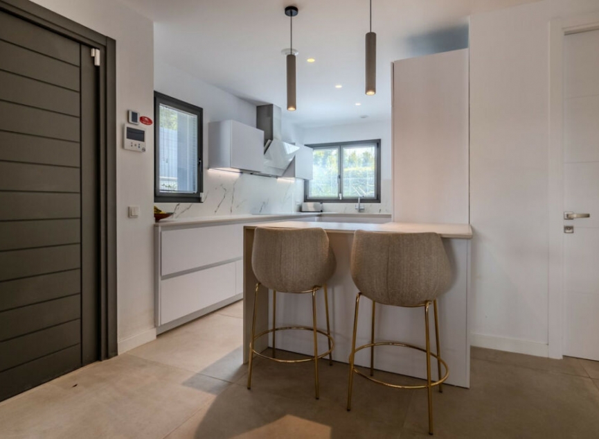 Resale - House -
Puerto Banús