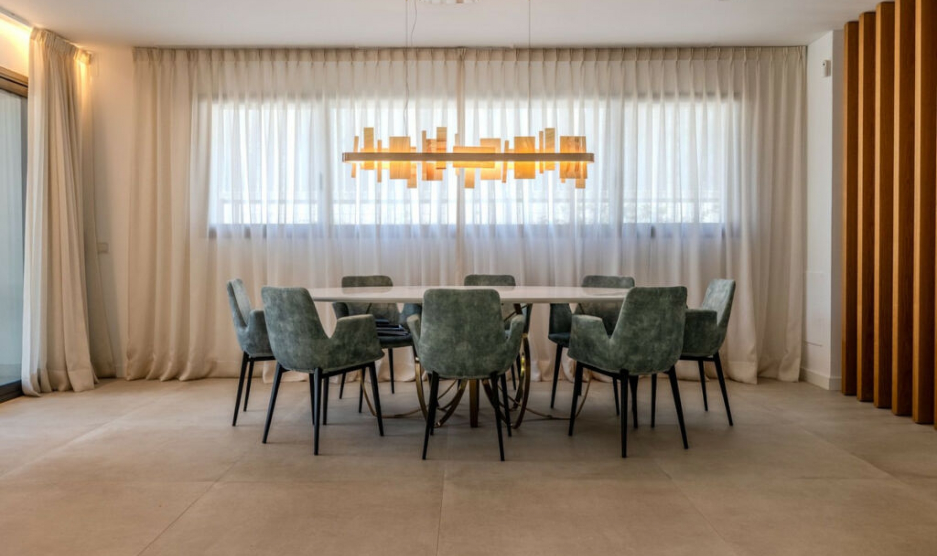 Resale - House -
Puerto Banús