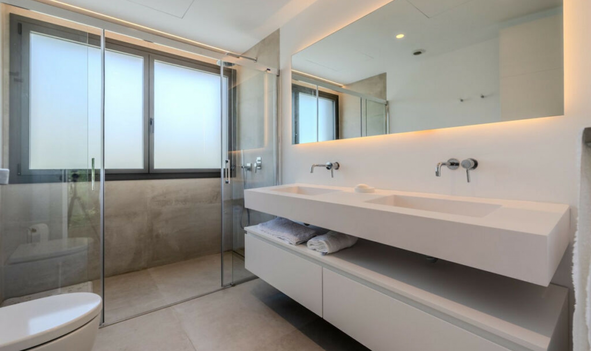 Resale - House -
Puerto Banús