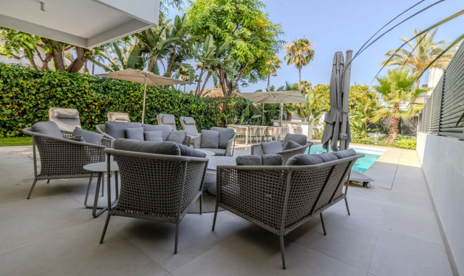 Resale - House -
Puerto Banús