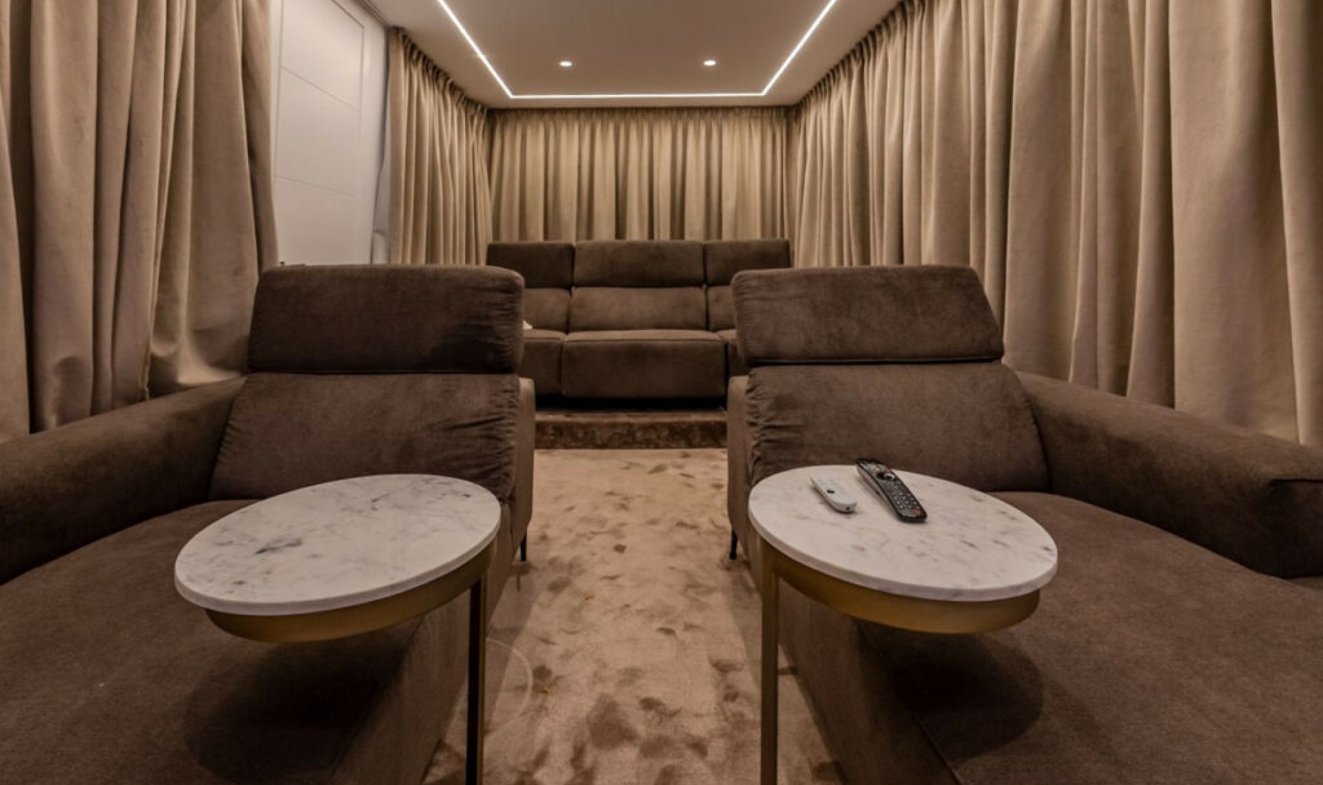 Resale - House -
Puerto Banús