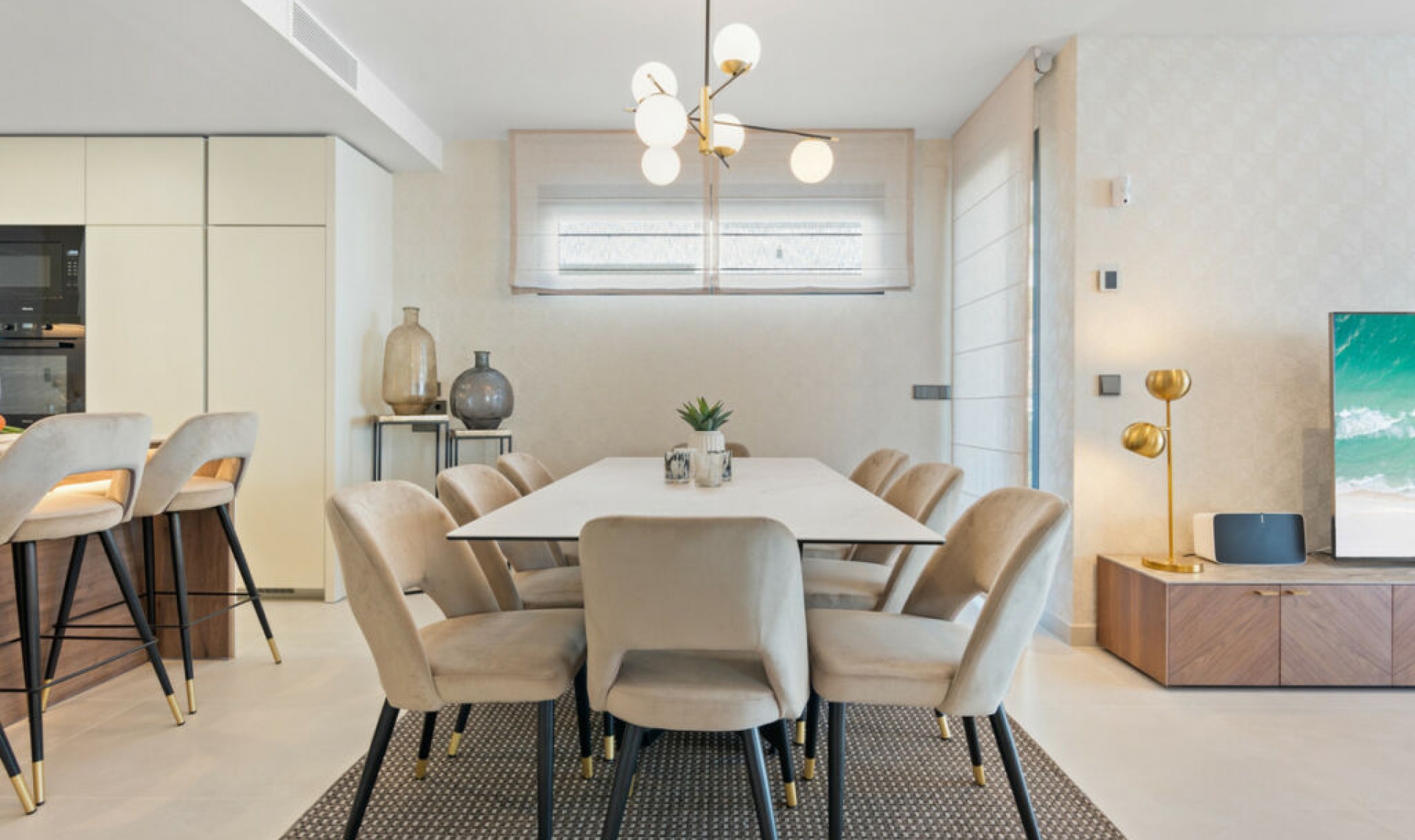 Resale - House -
Puerto Banús