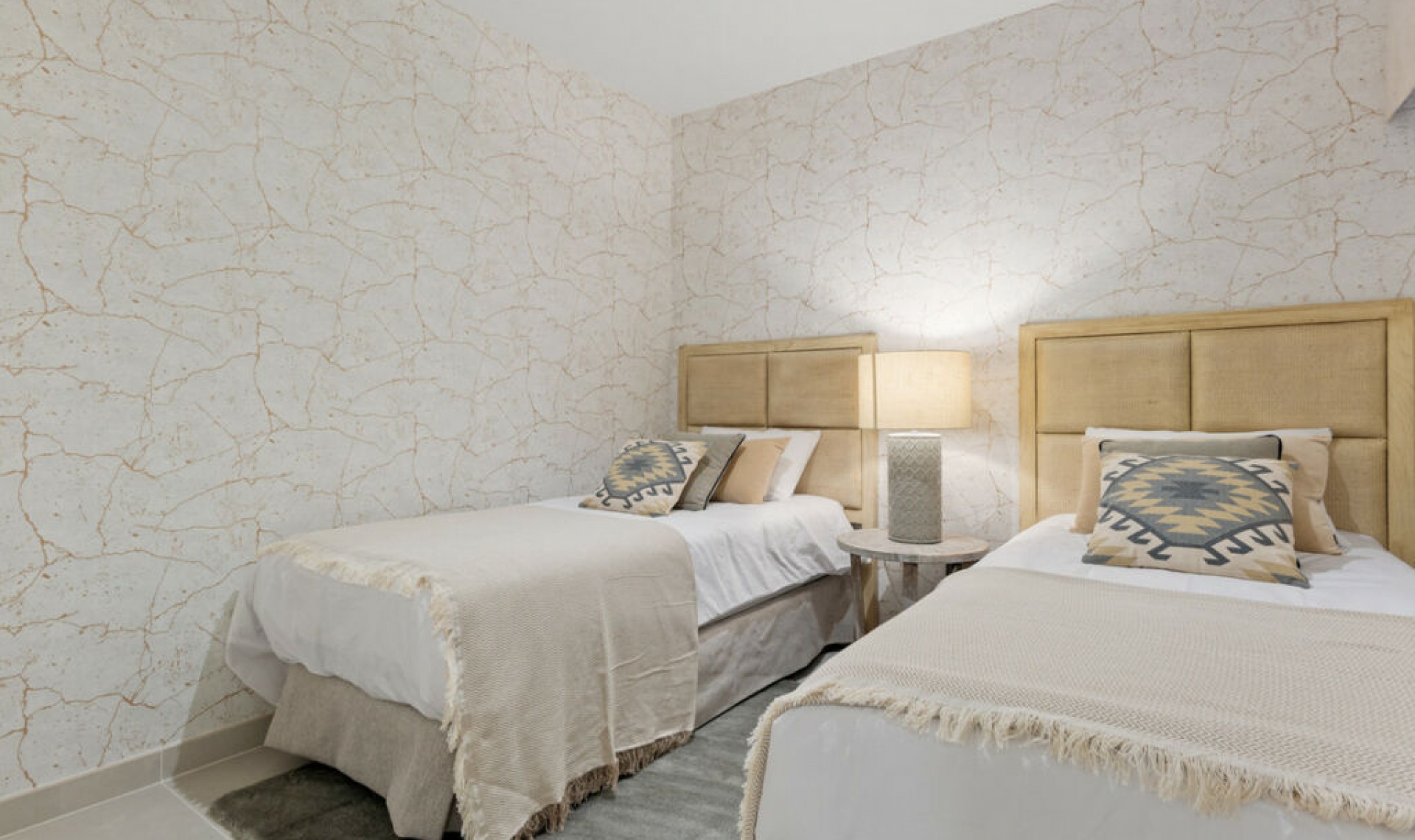 Resale - House -
Puerto Banús