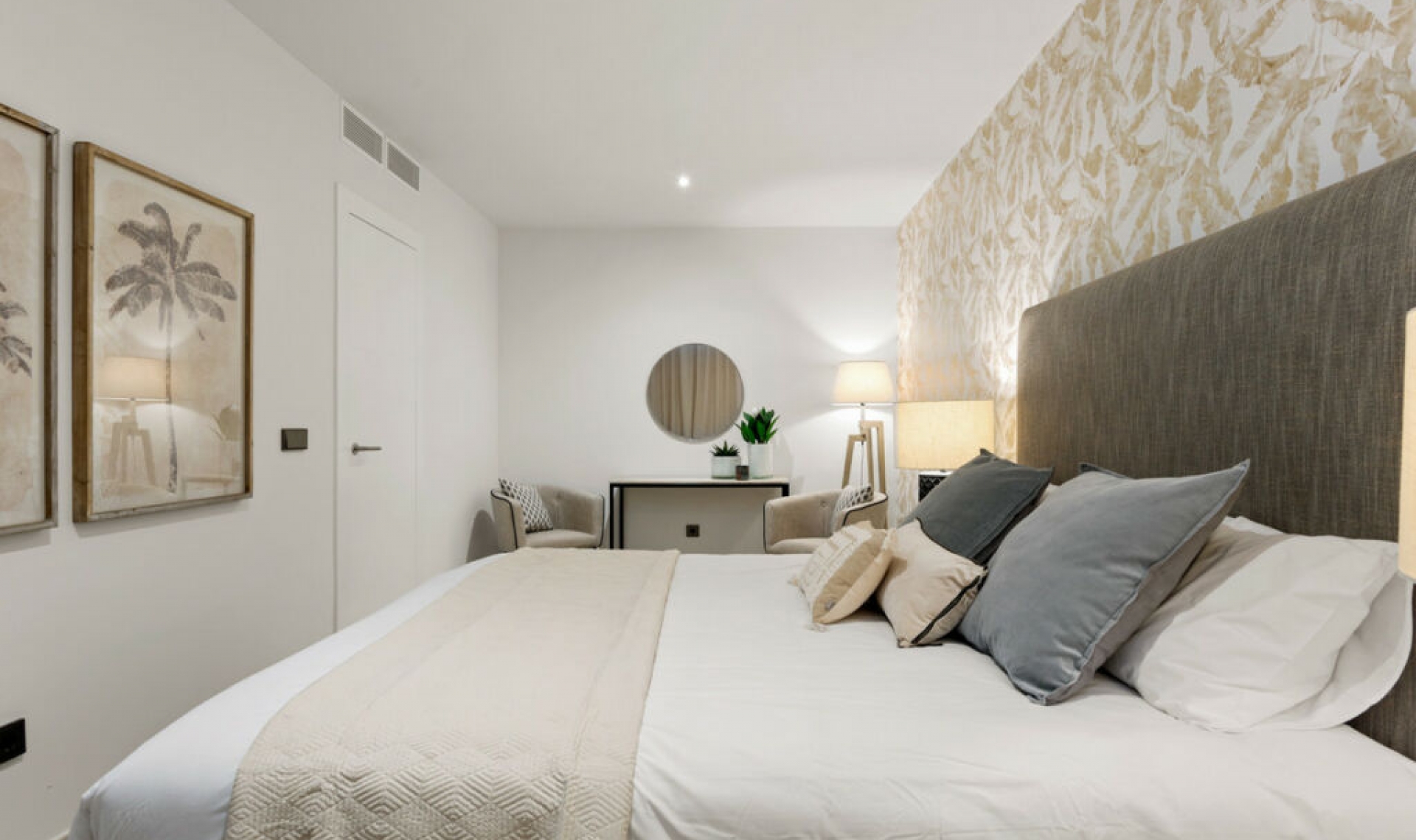 Resale - House -
Puerto Banús