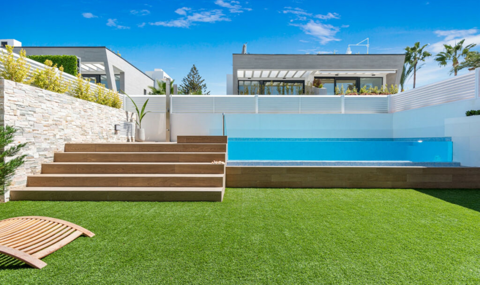 Resale - House -
Puerto Banús