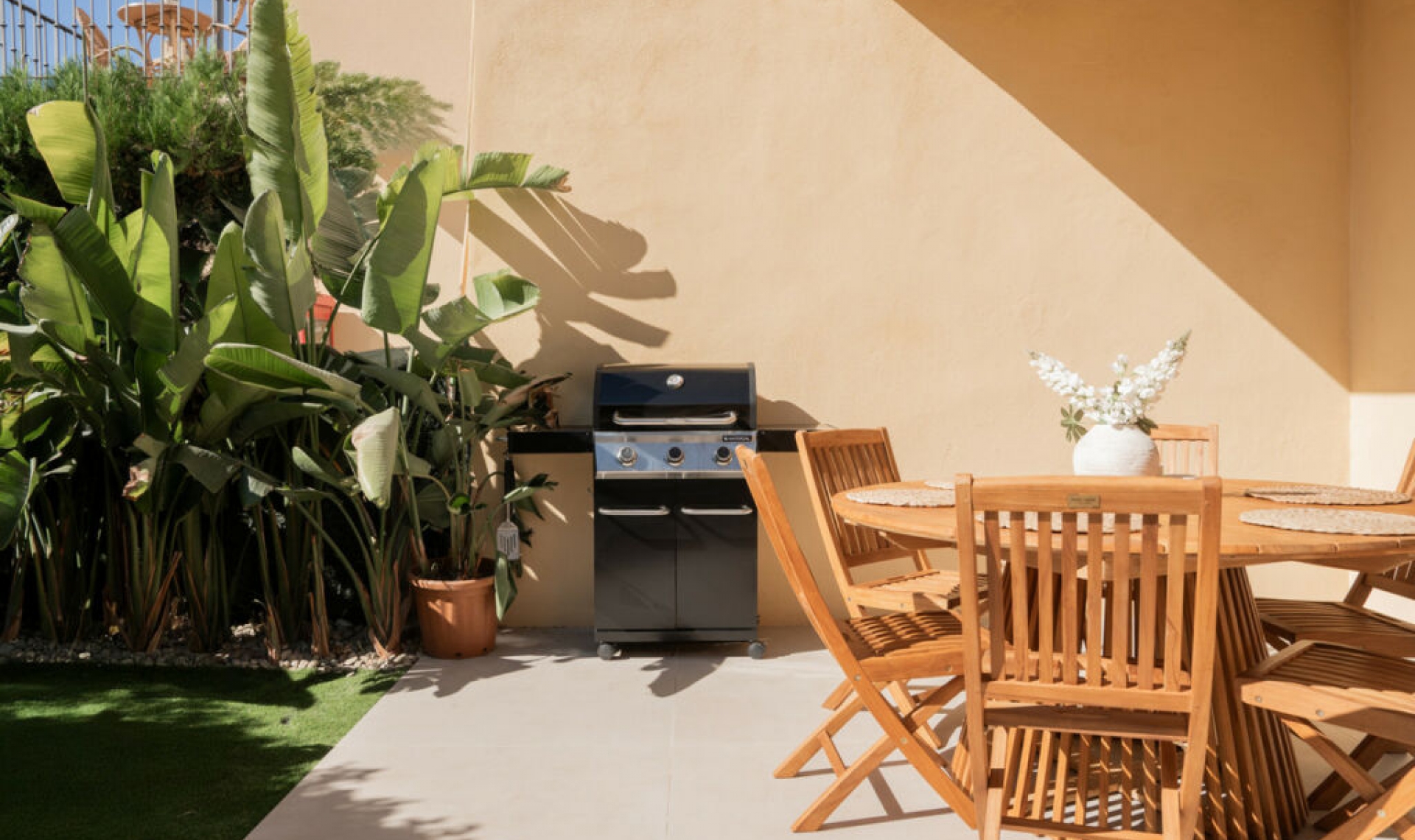 Resale - House -
Puerto Banús