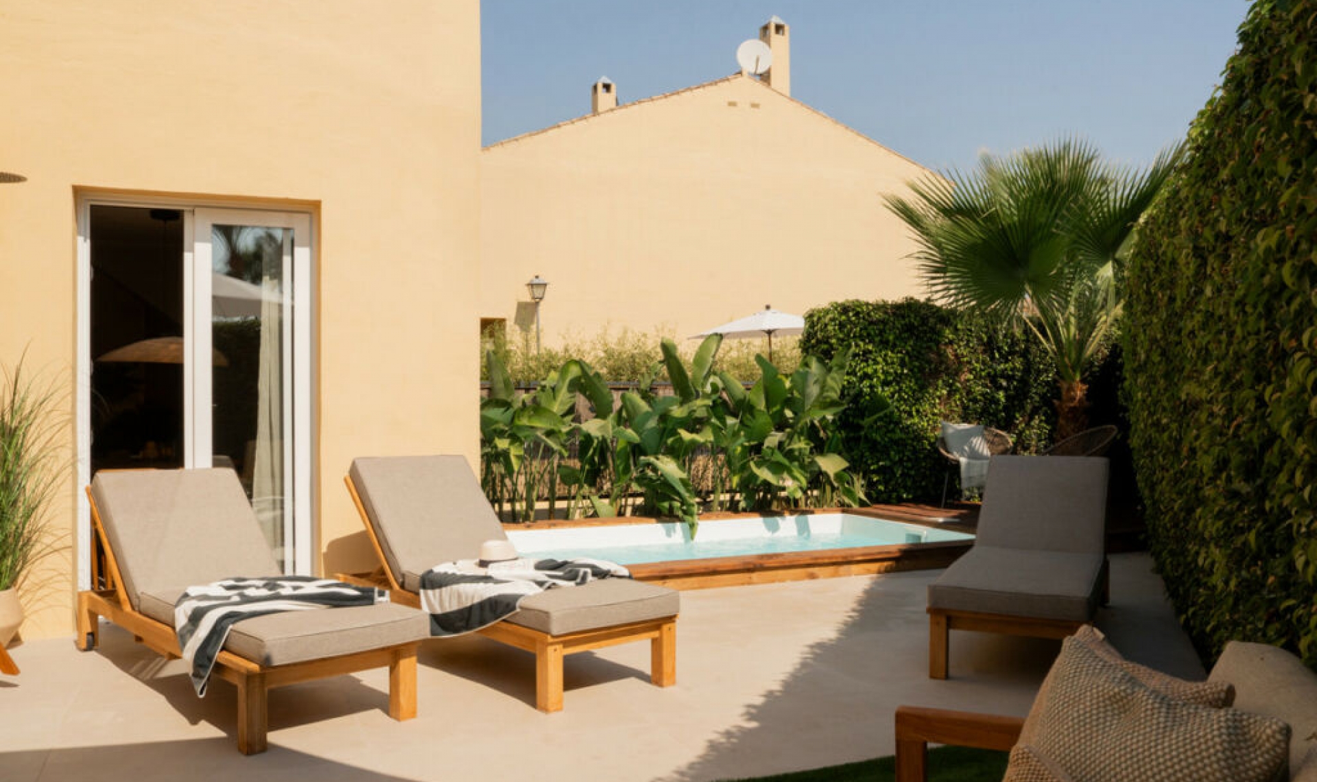 Resale - House -
Puerto Banús