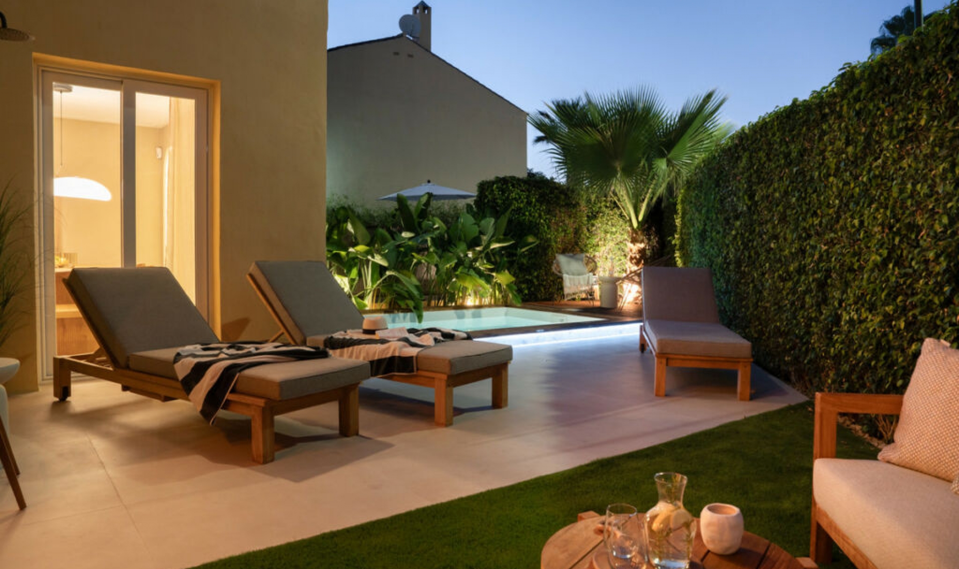 Resale - House -
Puerto Banús