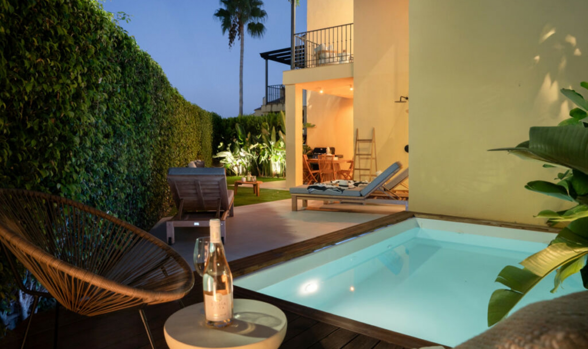Resale - House -
Puerto Banús