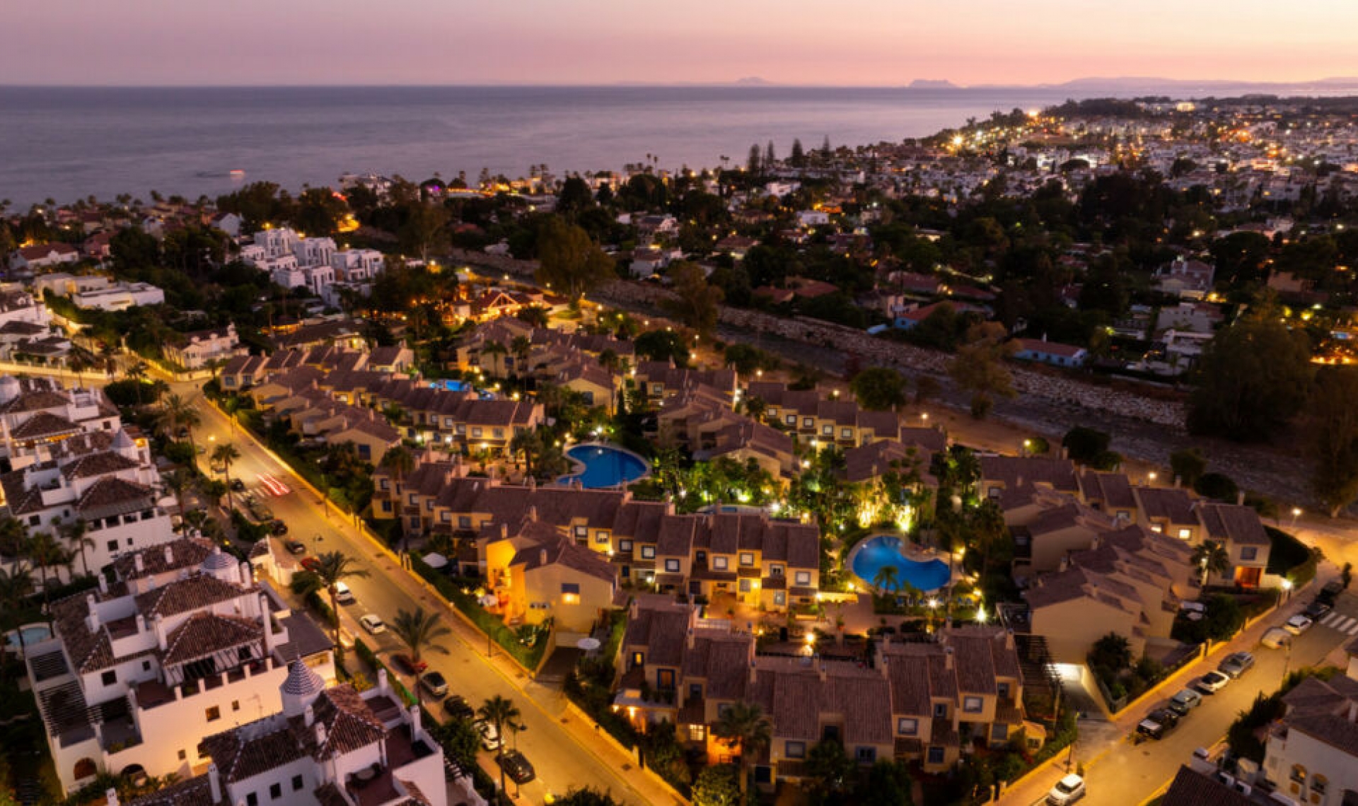 Resale - House -
Puerto Banús