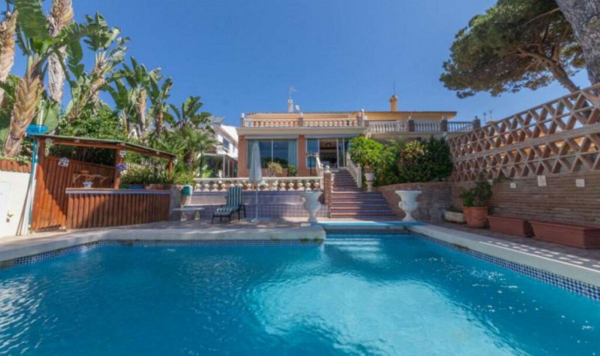 Resale - House -
Puerto de Cabopino