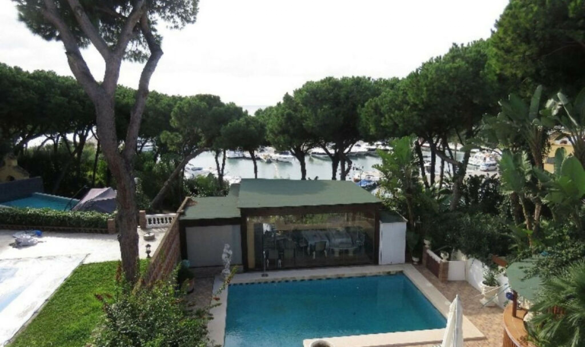 Resale - House -
Puerto de Cabopino