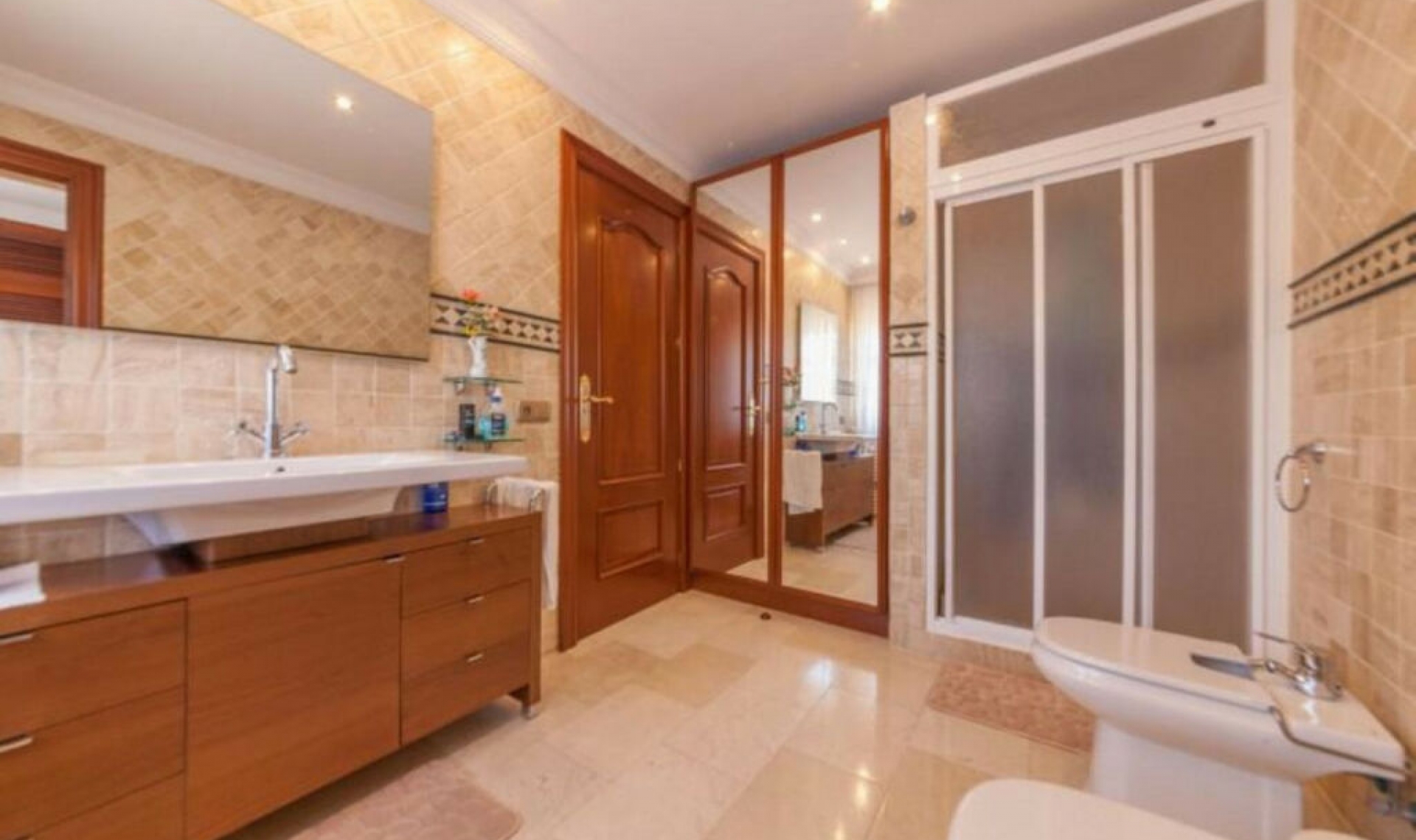 Resale - House -
Puerto de Cabopino