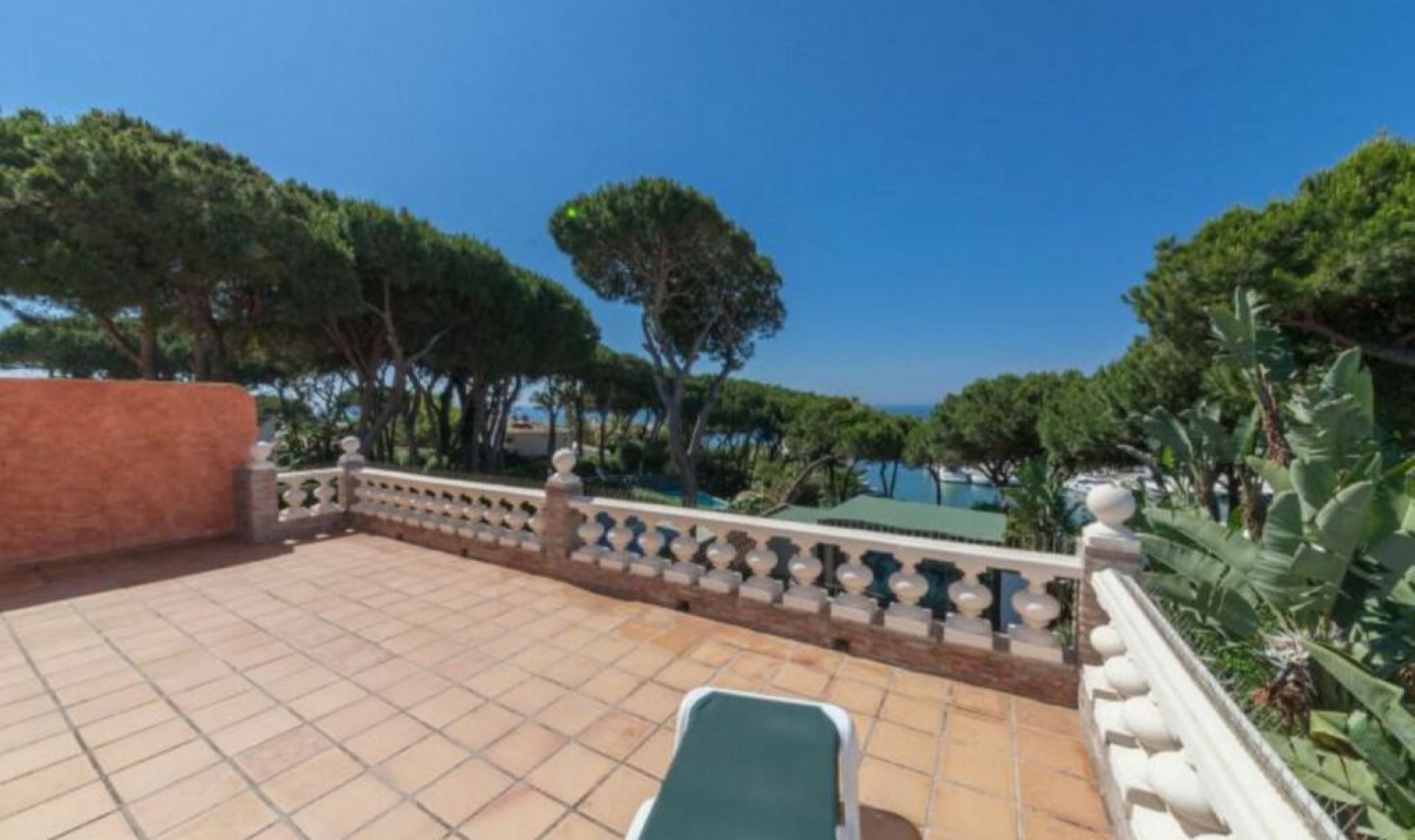 Resale - House -
Puerto de Cabopino