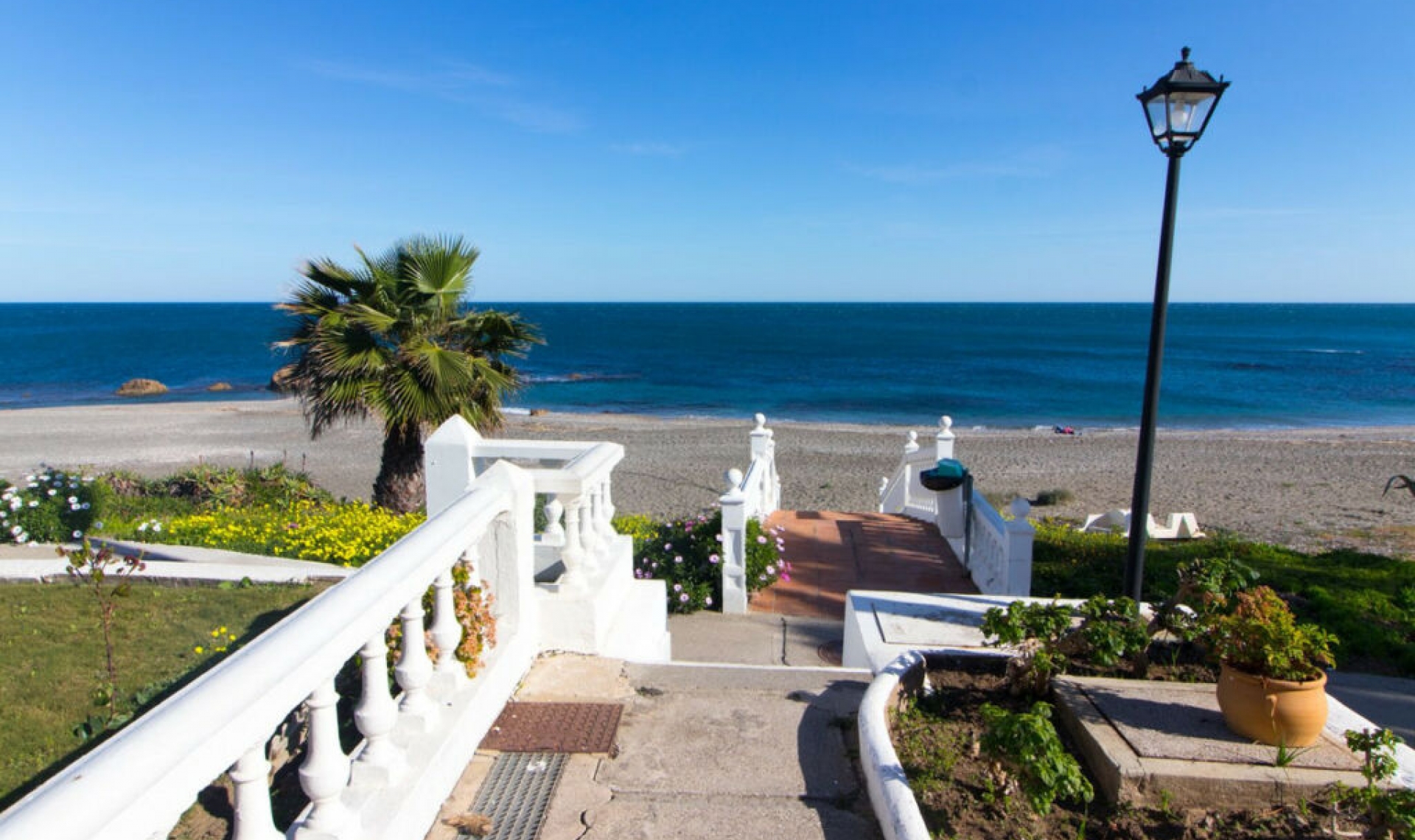 Resale - House -
Punta Chullera