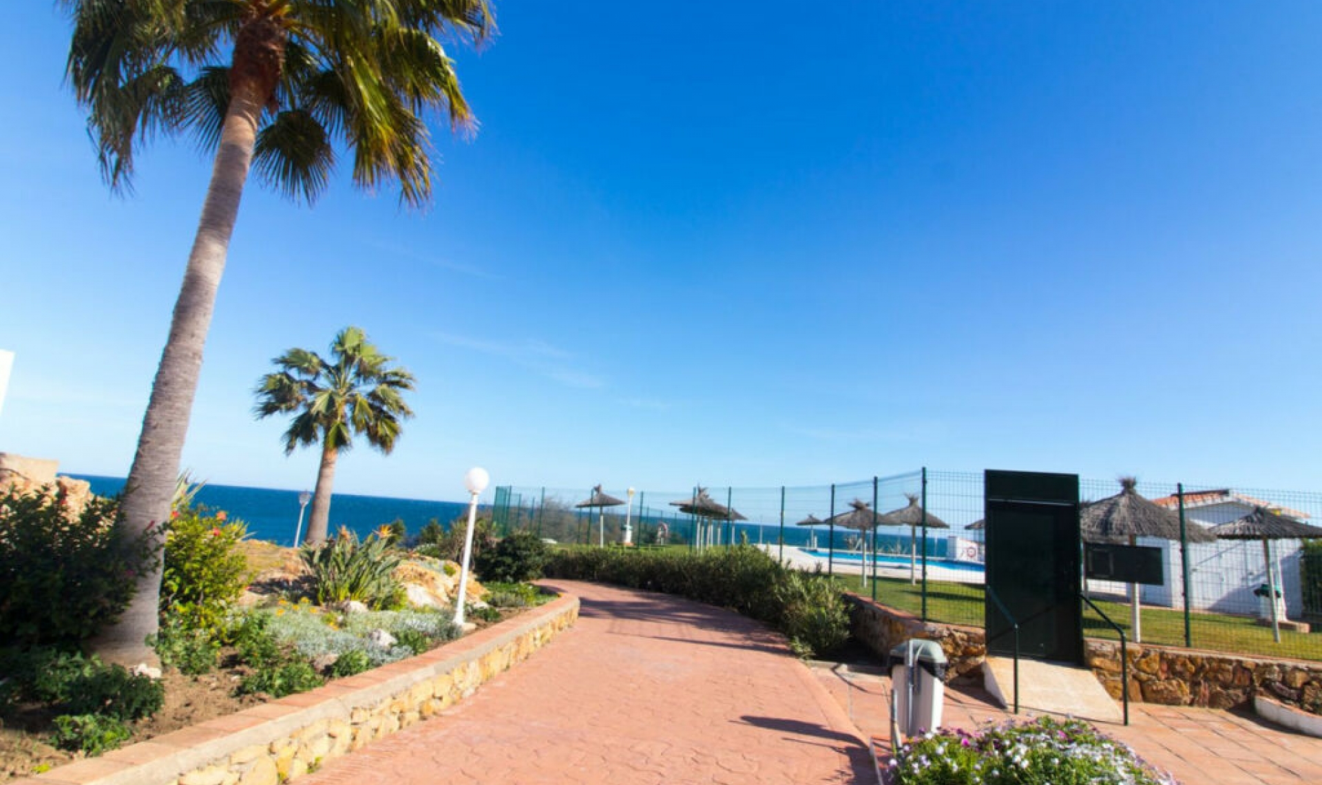 Resale - House -
Punta Chullera