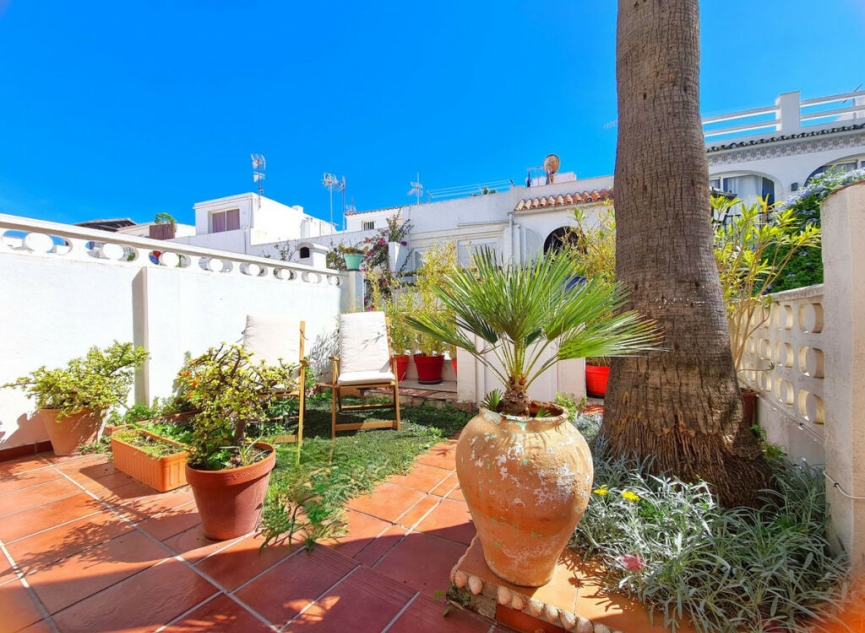 Resale - House -
Punta Chullera