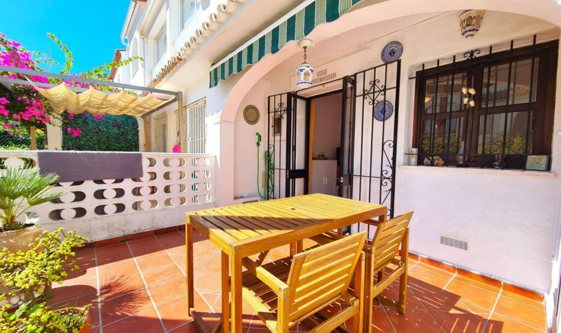 Resale - House -
Punta Chullera