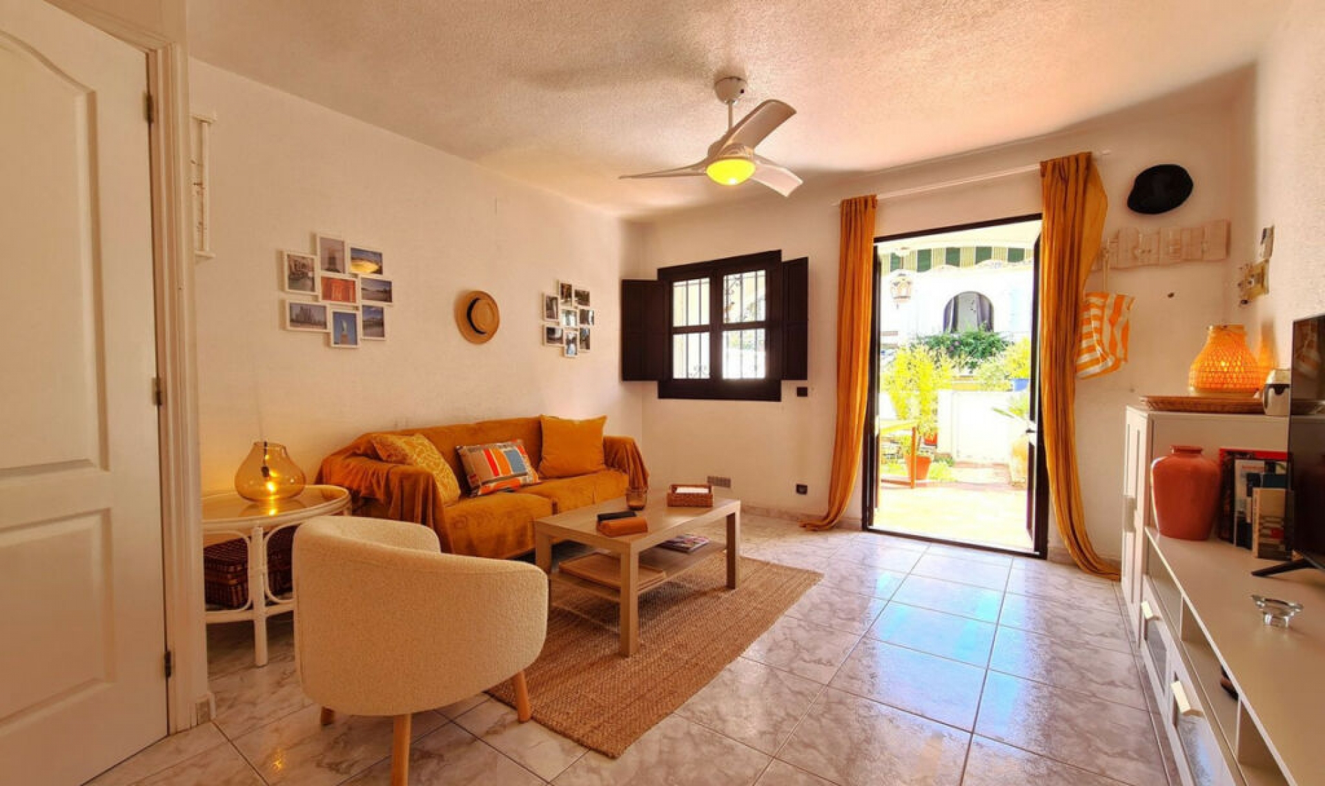 Resale - House -
Punta Chullera