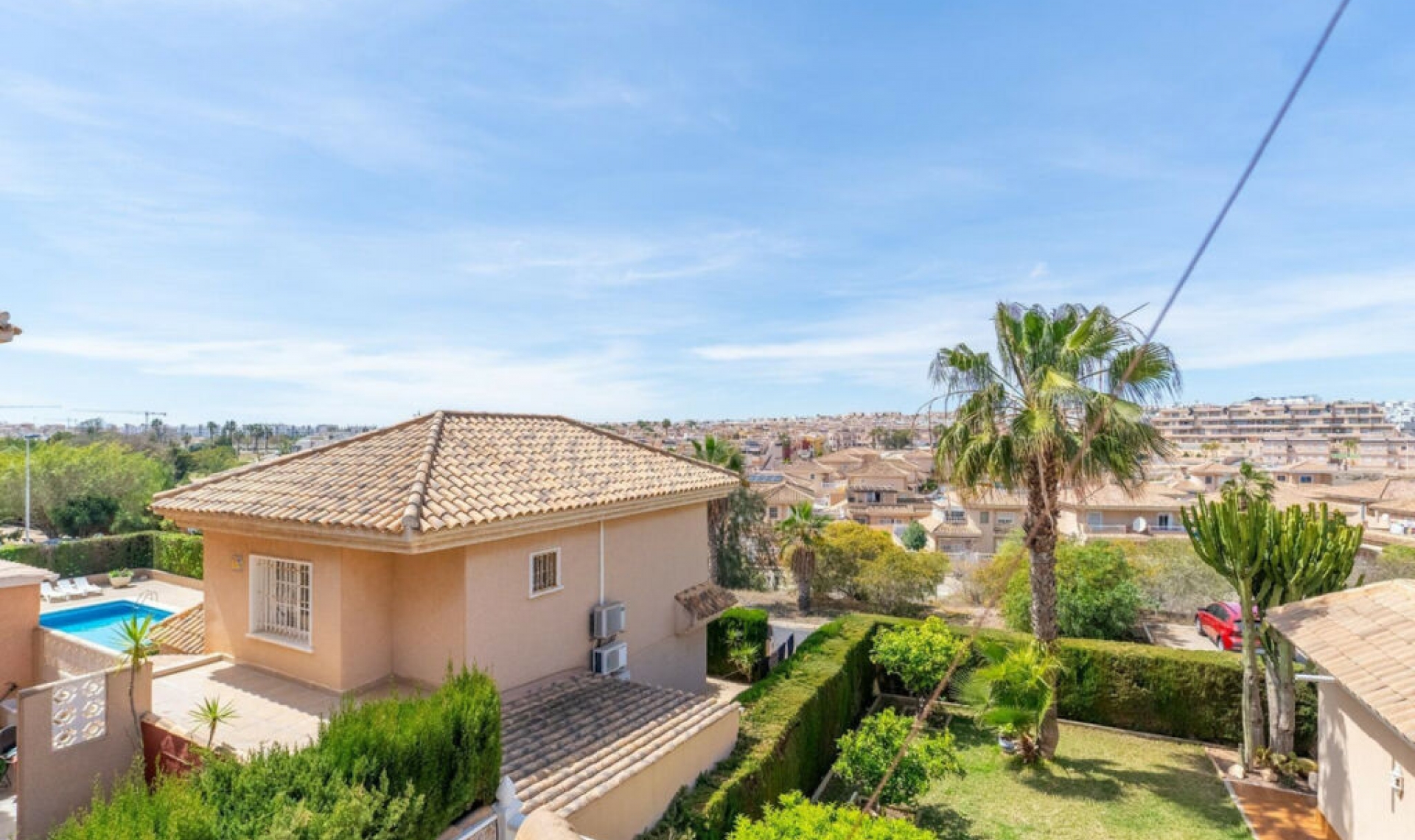 Resale - House -
Punta Prima