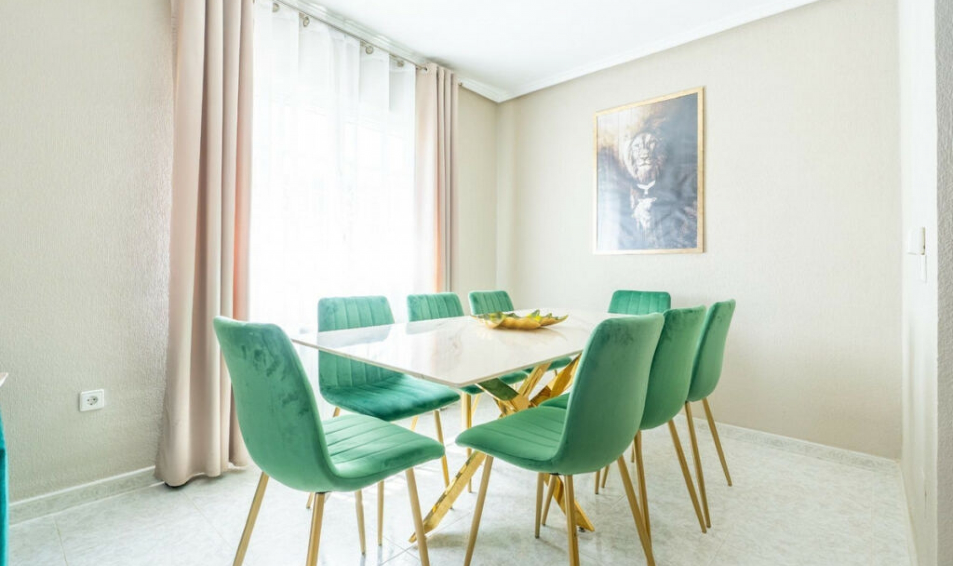Resale - House -
Punta Prima