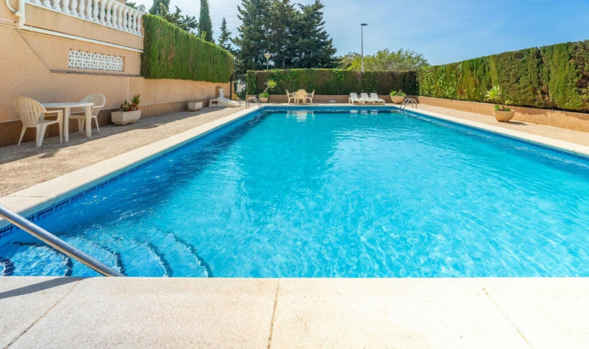 Resale - House -
Punta Prima
