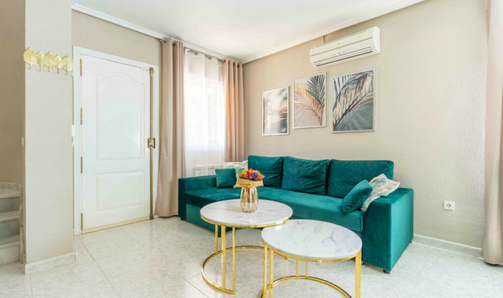 Resale - House -
Punta Prima