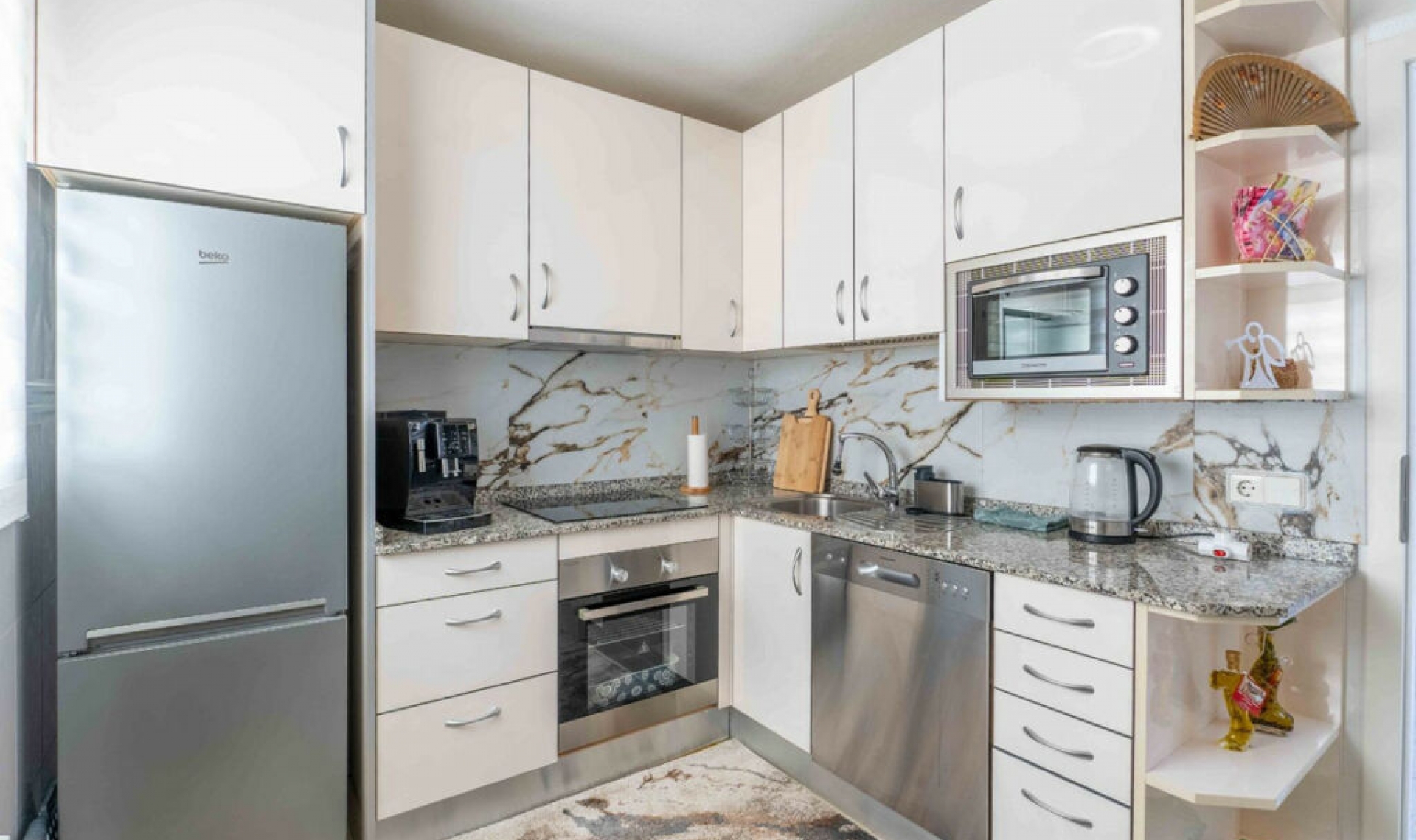 Resale - House -
Punta Prima
