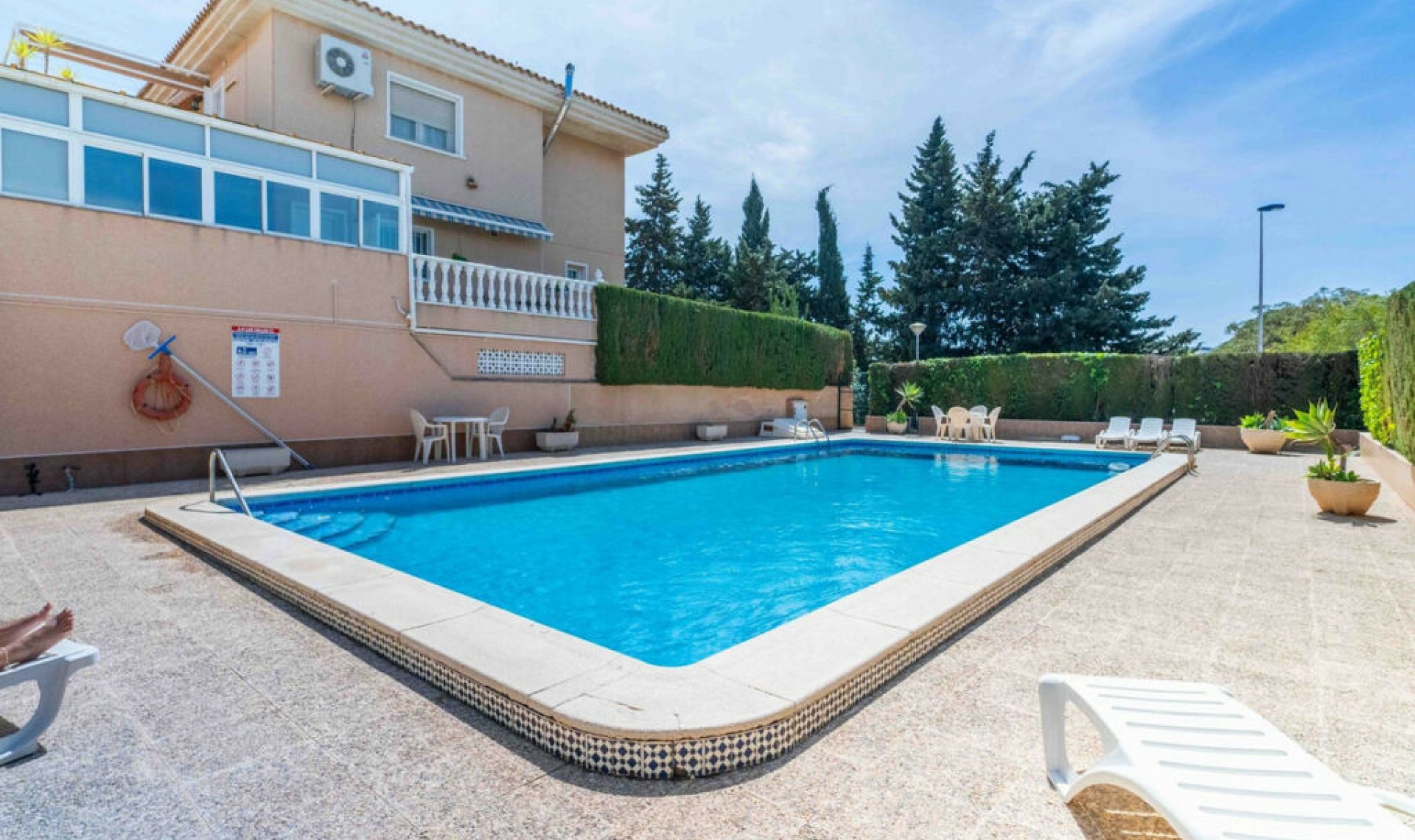 Resale - House -
Punta Prima