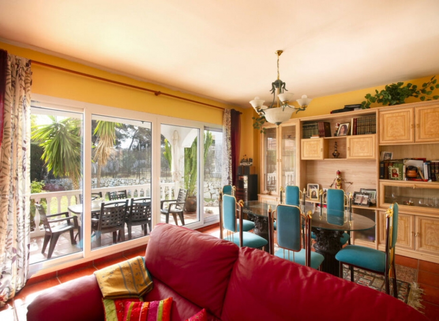 Resale - House -
Reserva de Marbella